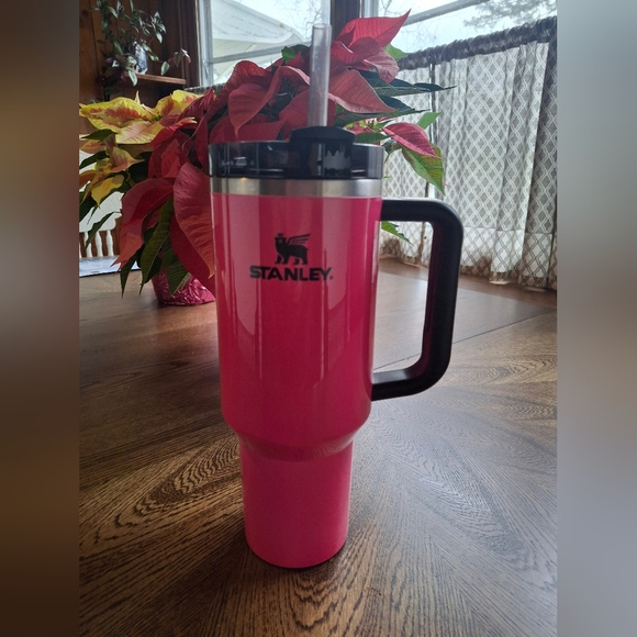 40oz Stanley Tumbler- Neon Pink & Black - Picture 2 of 9